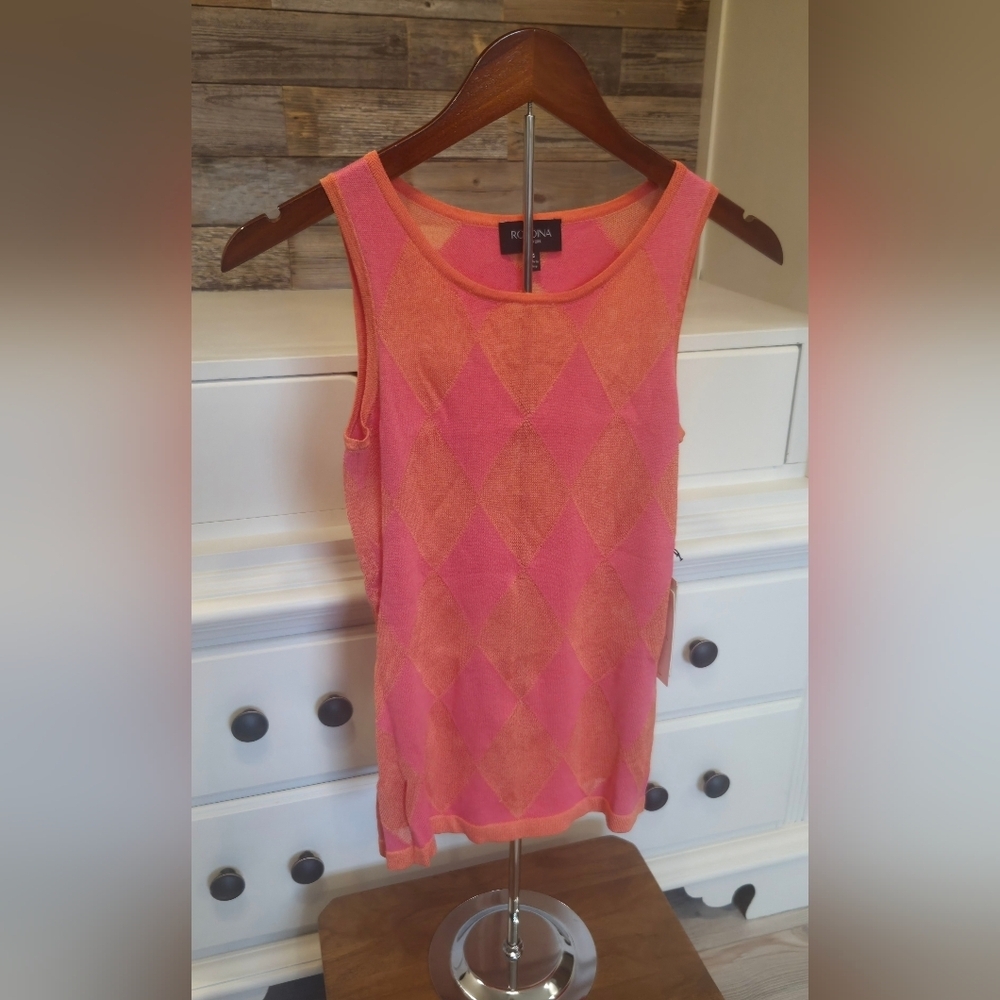 Rondina Vibrant Pink & Peach Business Casual Argyle Sleeveless Tank